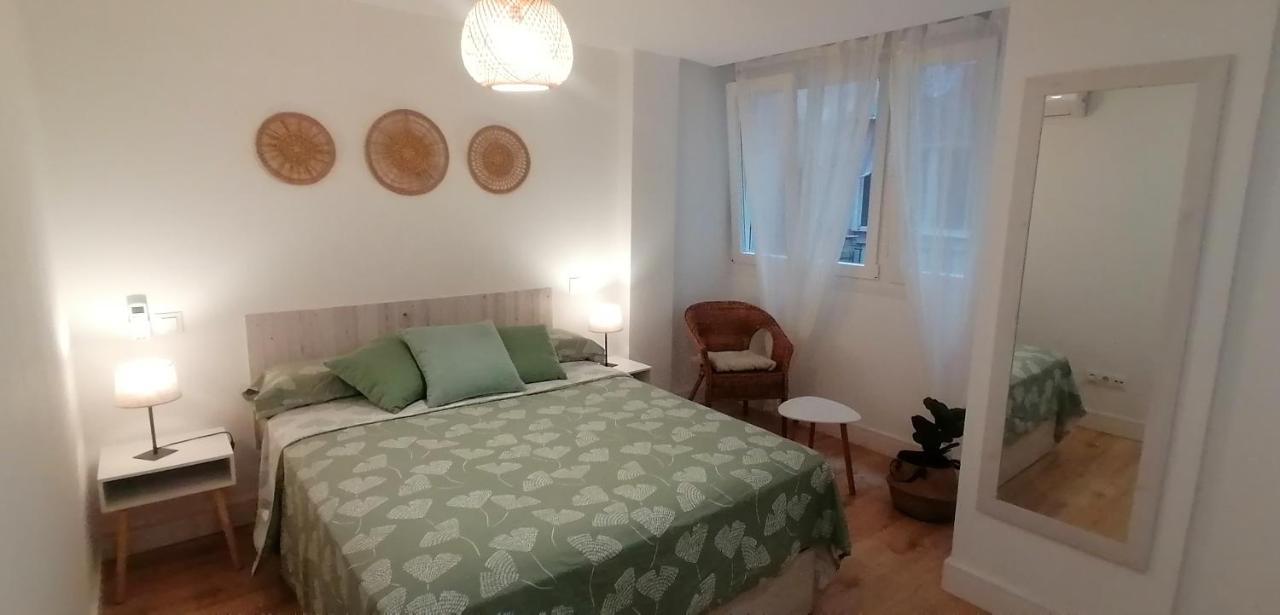 Appartamento El Palo Cosy, 200 M From The Beach Málaga Esterno foto