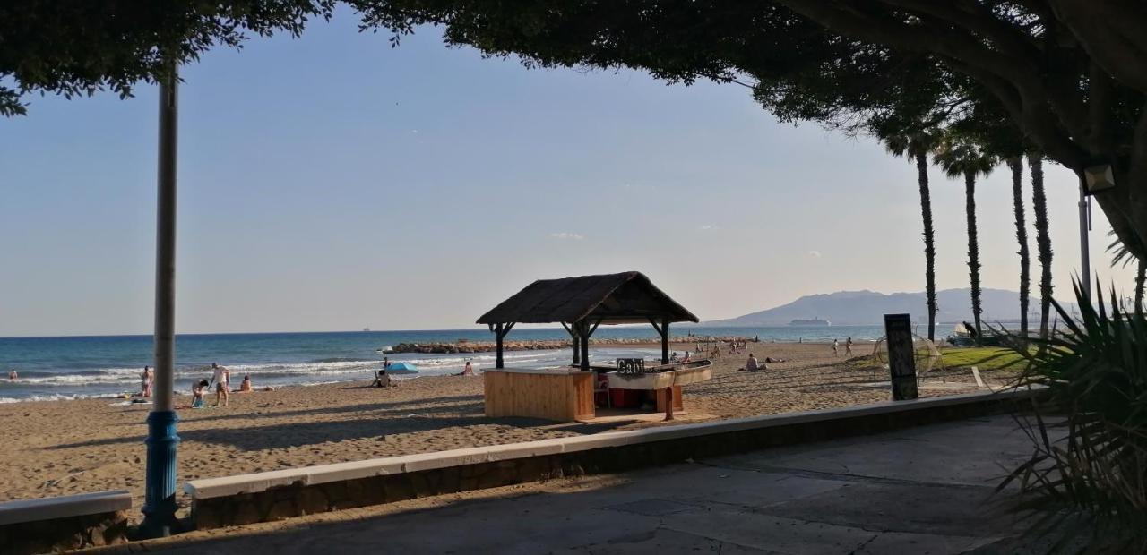 Appartamento El Palo Cosy, 200 M From The Beach Málaga Esterno foto